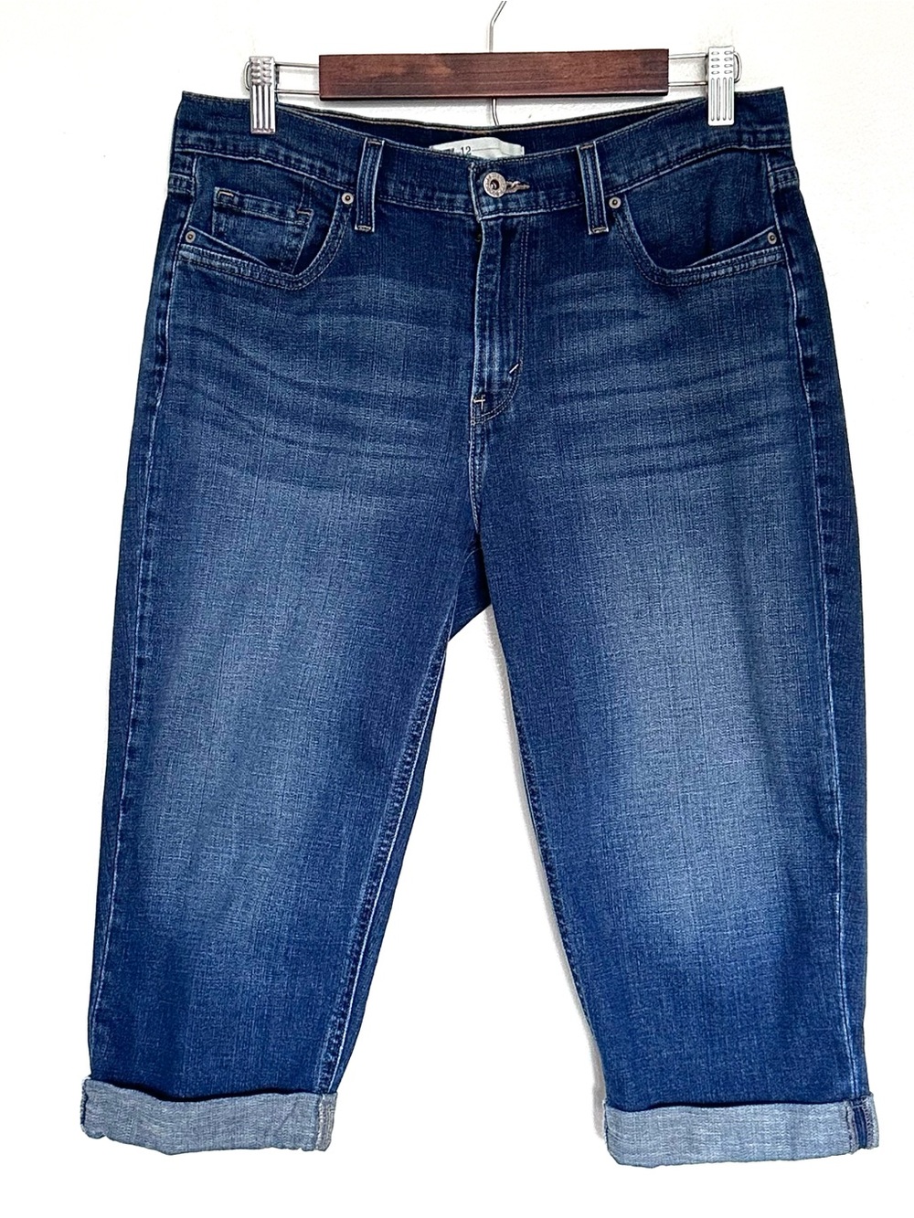 Levi’s Capri Jeans Women’s Size 12 Blue Denim Cropped Pockets Zipper